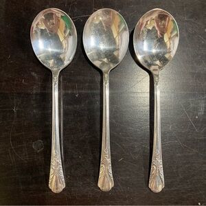 Vintage Wm Rogers 3 Silver Plated Soup Spoons AVALON cabin 1940’s Set of 3